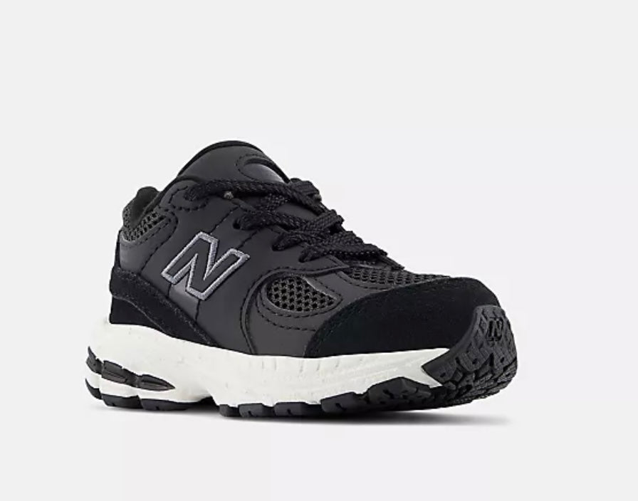 2002R Black by New Balance