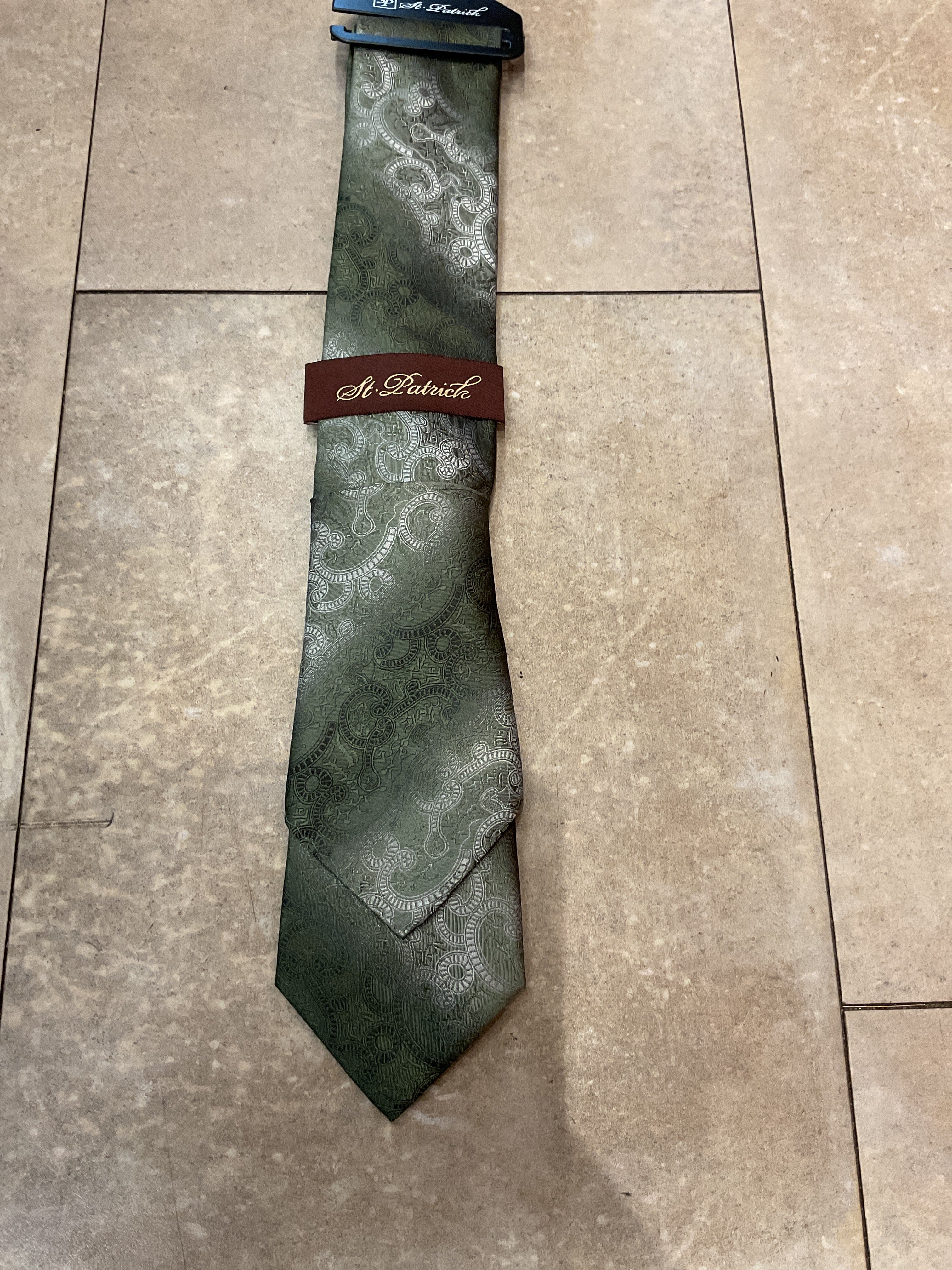 St. Patrick men’s paisley ties