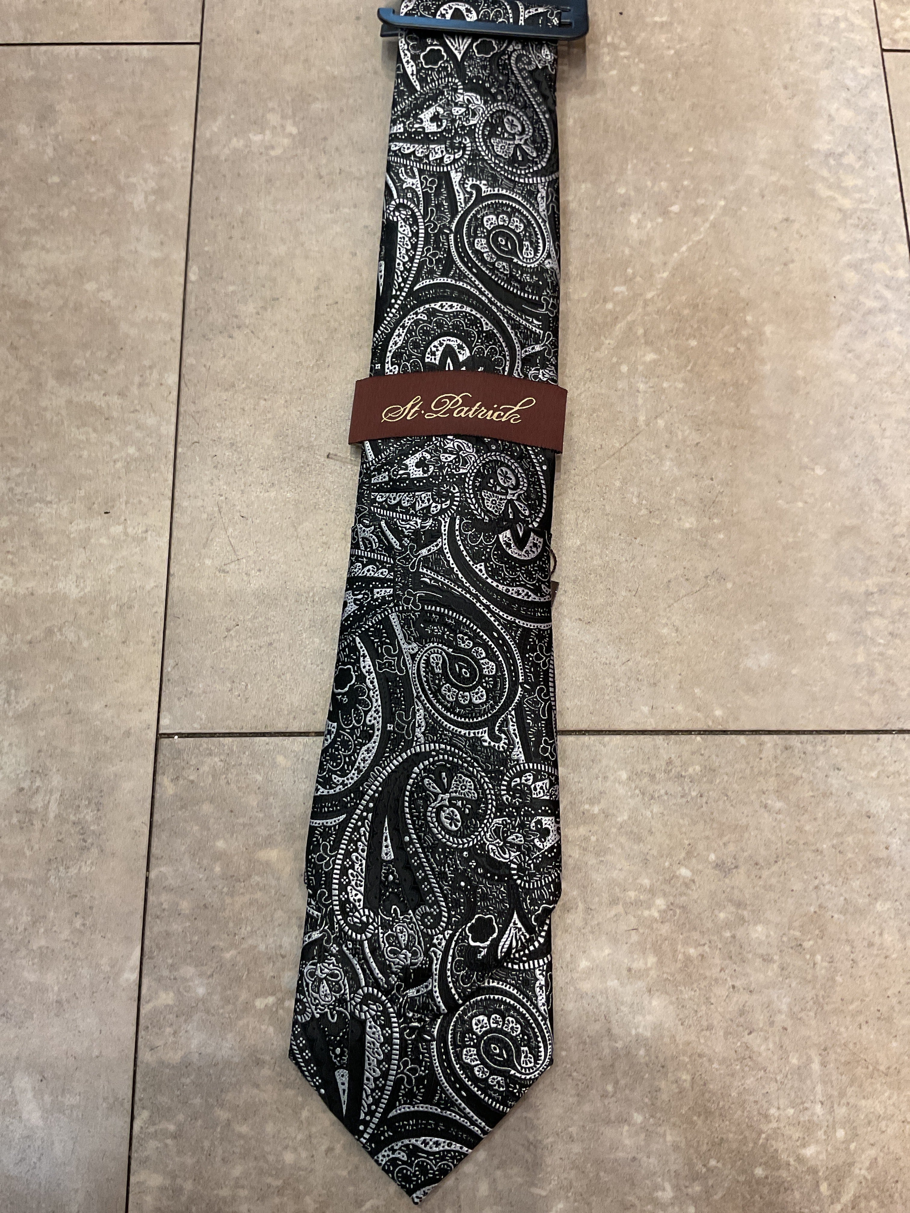 St. Patrick men’s paisley ties