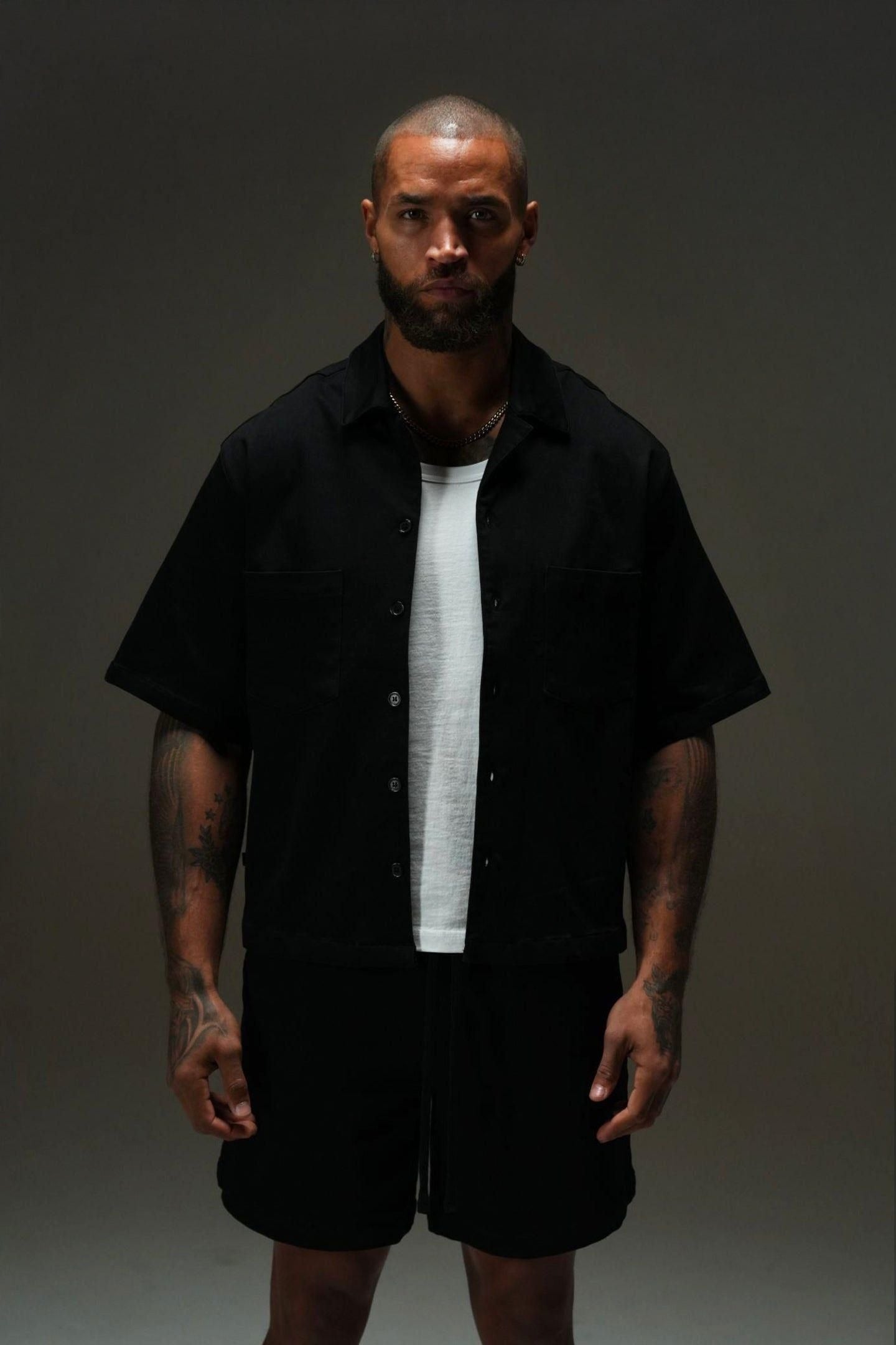 INTENTION CROPPED CUBAN BUTTON DOWN SHIRT - BLACK