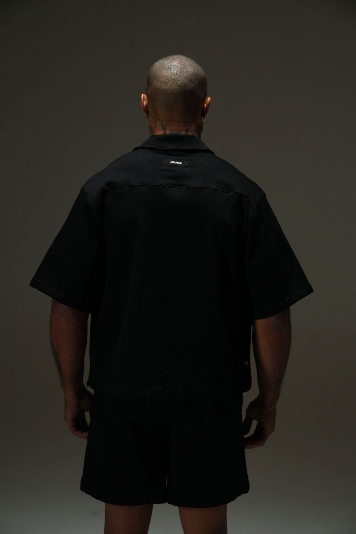 INTENTION CROPPED CUBAN BUTTON DOWN SHIRT - BLACK