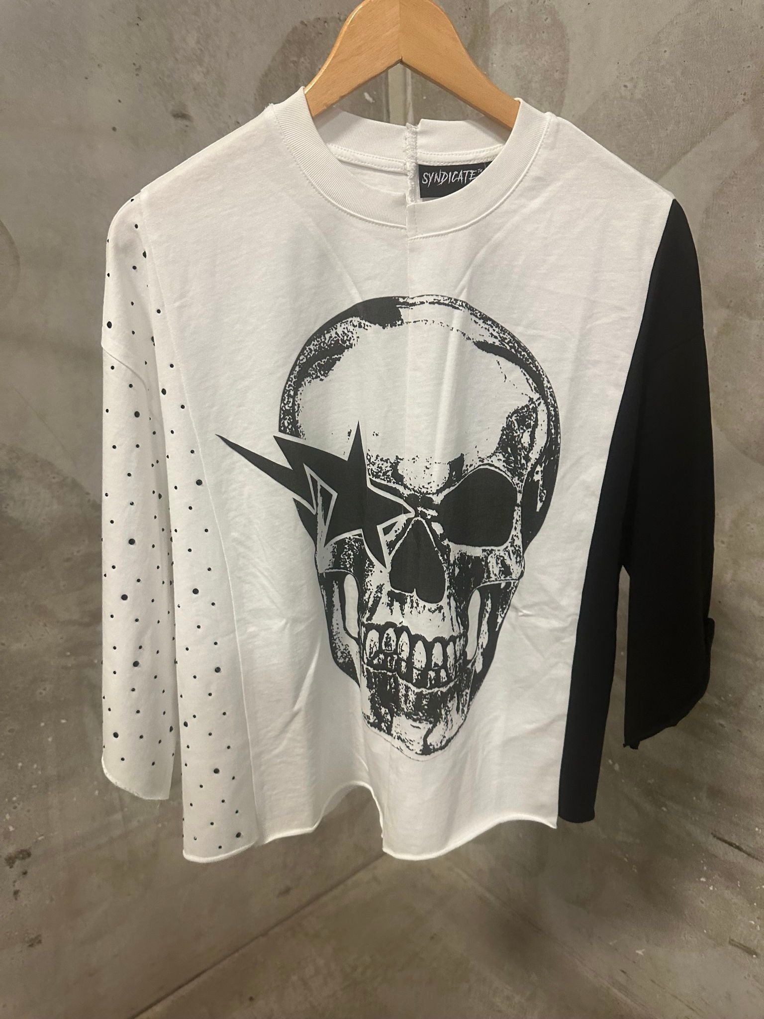 "Grip PC" - White/Black (SYNC - 06) by SYNDICATE