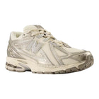 New Balance Sneakers 1906R in ecru/silver
