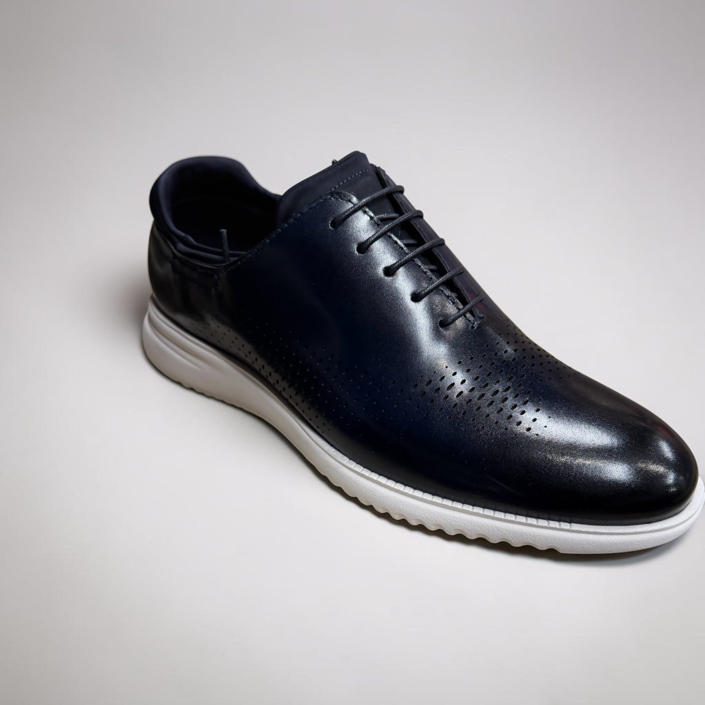 Signature Men’s Oxford Dress Shoe