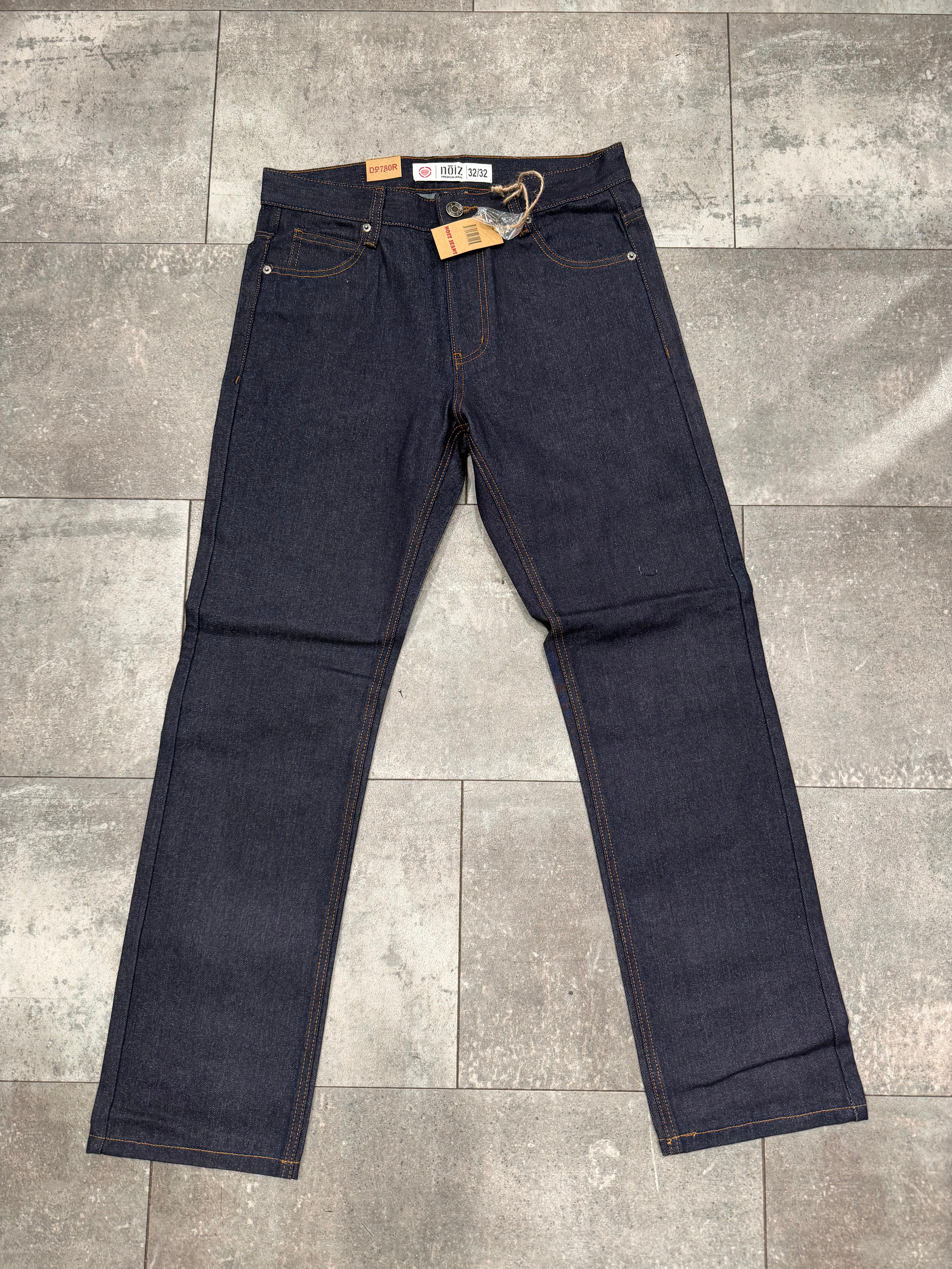 Noiz Regular Fit Jeans