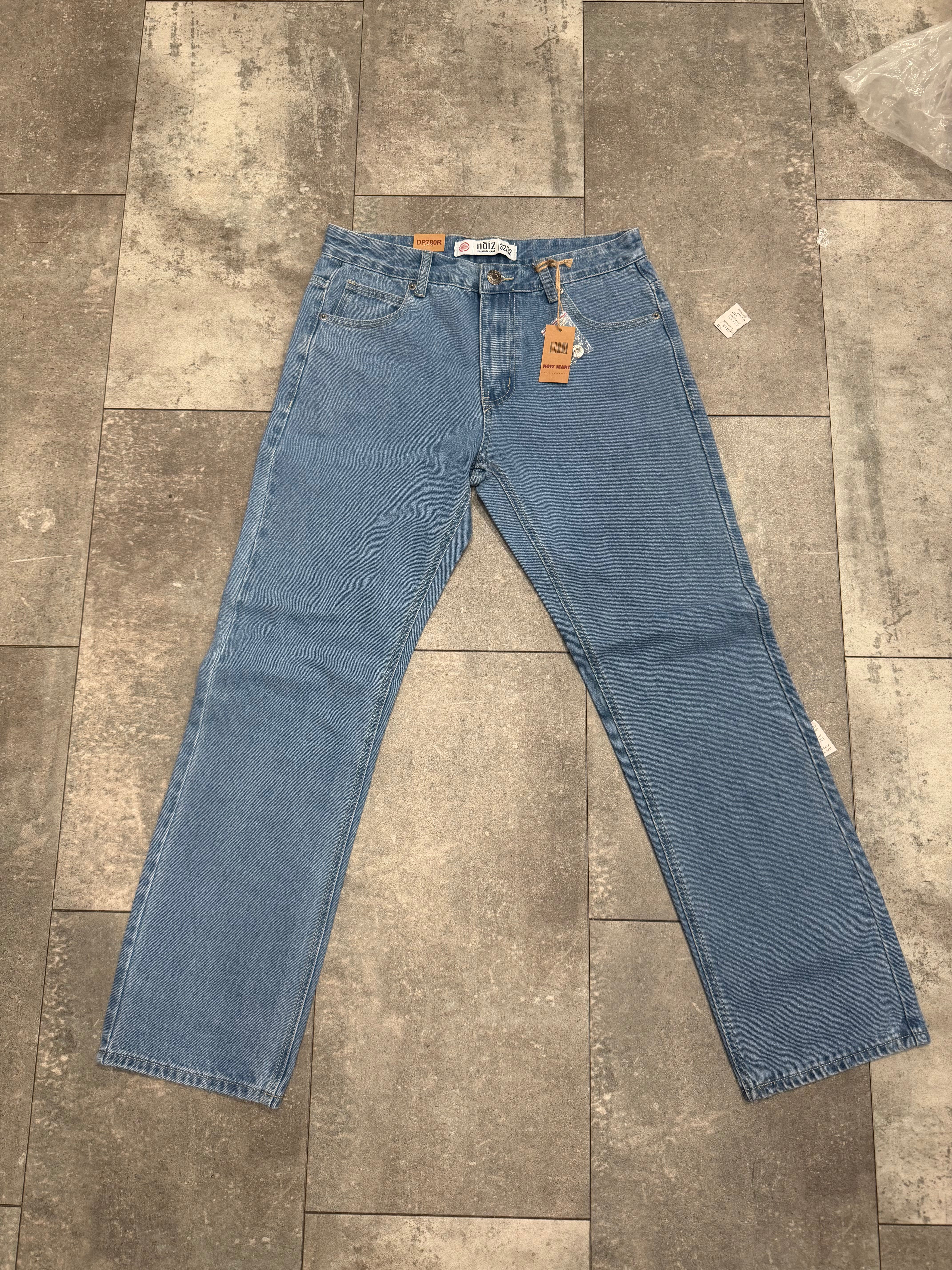 Noiz Regular Fit Jeans