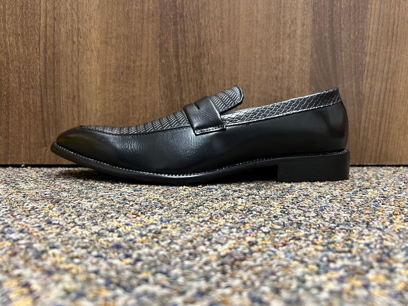 Slip on dress shoes by Salvanni [7038]