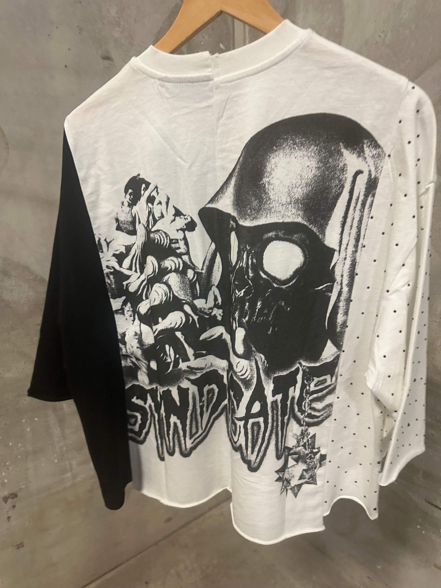 "Grip PC" - White/Black (SYNC - 06) by SYNDICATE